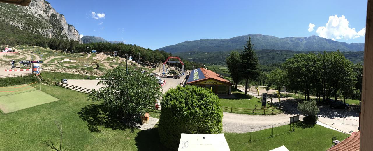 Hotel Ciclamino Pietramurata Εξωτερικό φωτογραφία